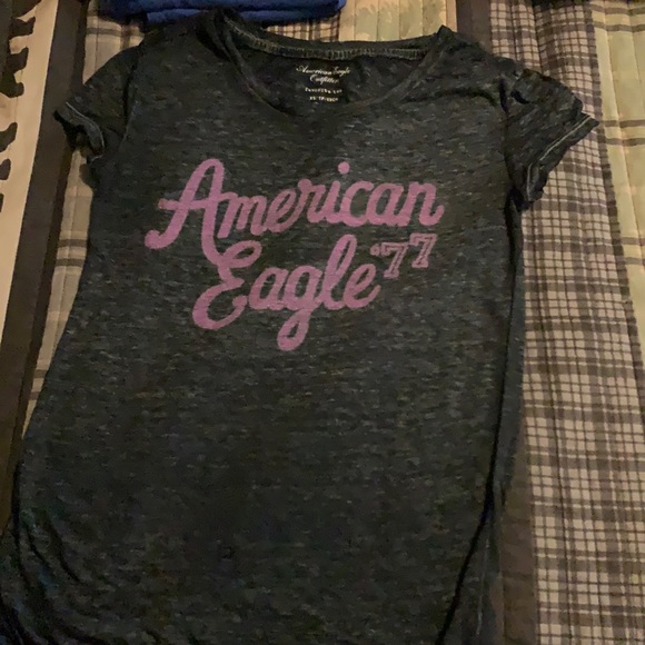 American Eagle XS shirt